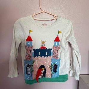 Baby Boden castle shirt with fun flaps, size 2-3y